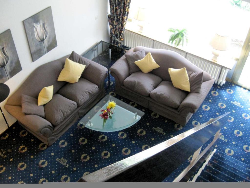Haus Litzbruck Otel Düsseldorf Oda fotoğraf